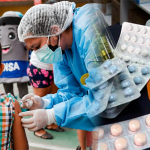 Aprueban dictámenes para promover atención preferente de menores y que crea ente técnico sobre medicamentos